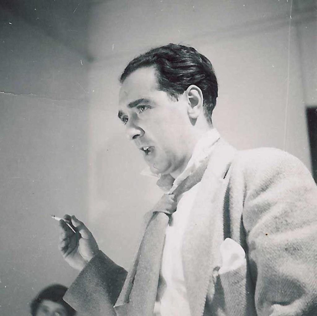 Image 3:  Max Harris https://revistaacrobata.com.br/acrobata/traducao/5-poemas-de-max-harris-australia-1921-1995/ Revista Acrobata