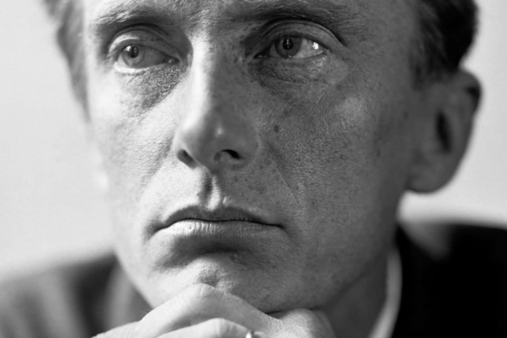Image d:    Edward Thomas  https://www.skyminds.net/war-poet-edward-thomas/ -  SkyMinds